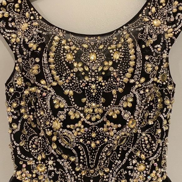 Black Beaded cocktail dress - Picture 4 of 8